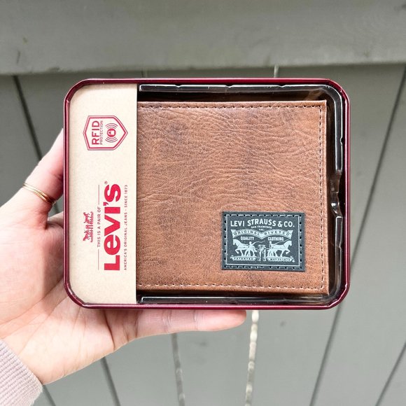 Levi's RFID Brown Leather Wallet! - Picture 1 of 4